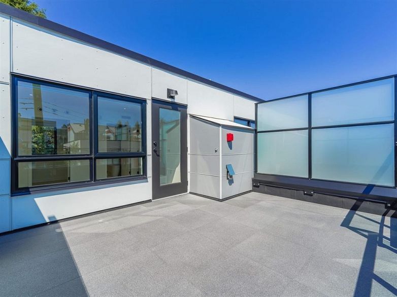 51 550 W 28th Avenue