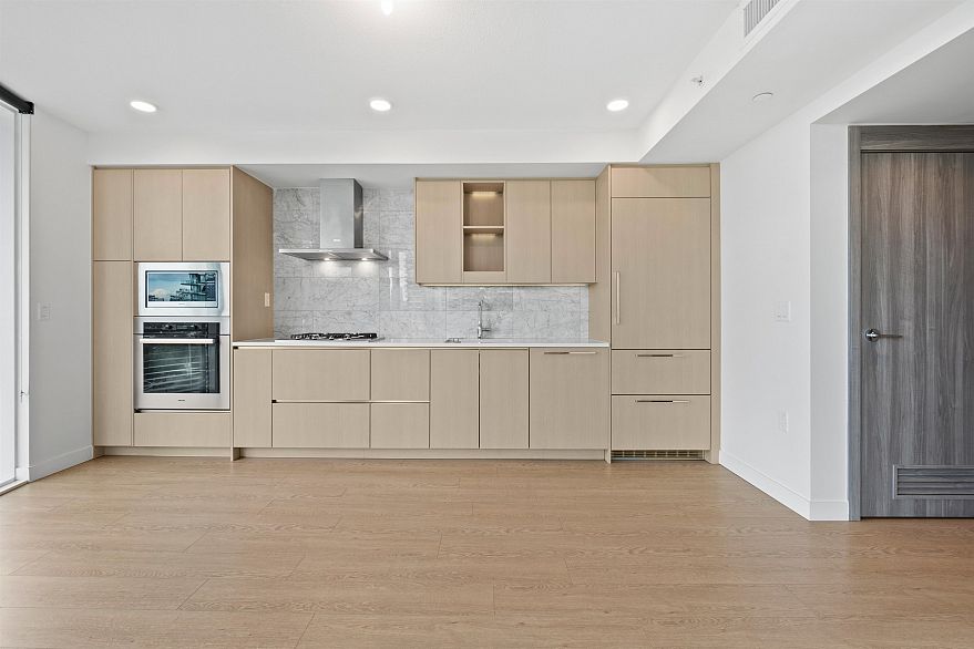 684 87 Nelson Street