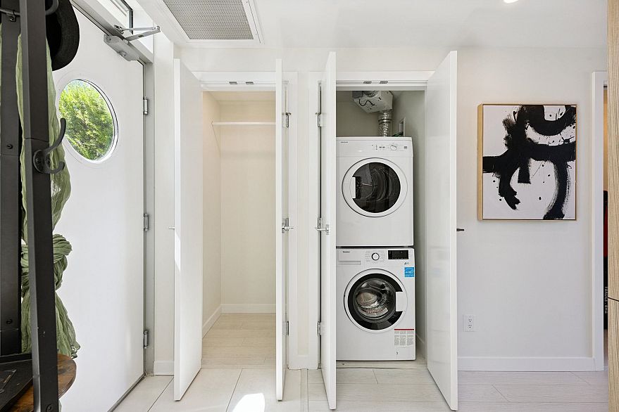 602 2508 Watson Street