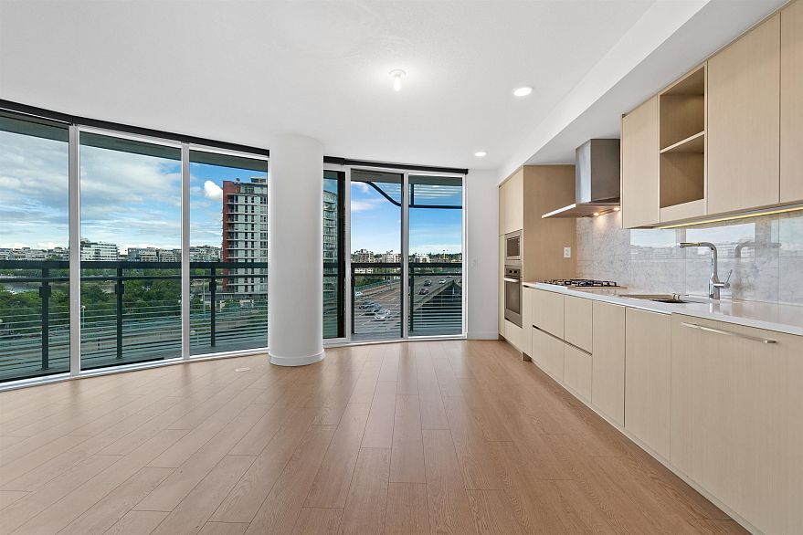 684 87 Nelson Street