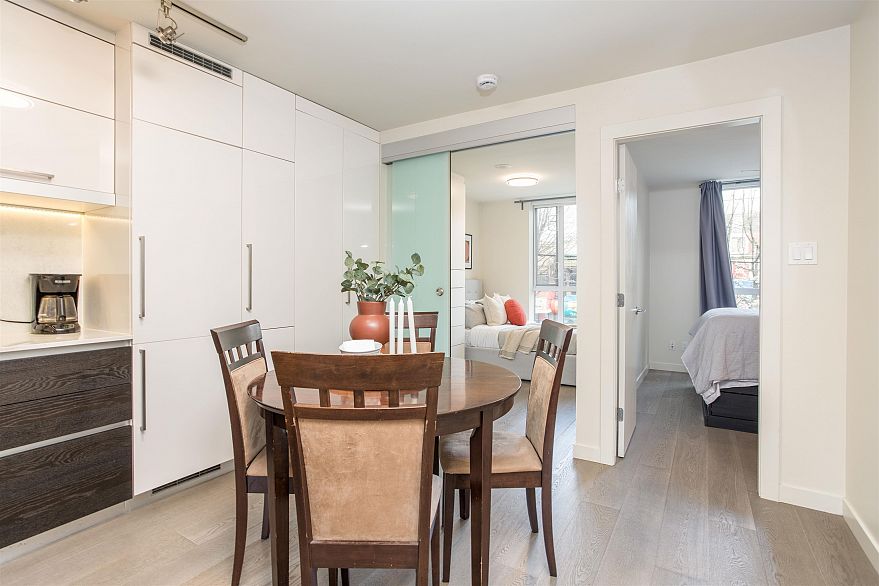 208 189 Keefer Street