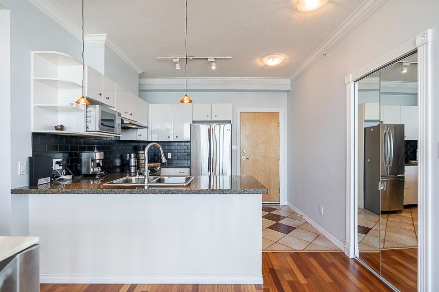 3202 501 Pacific Street