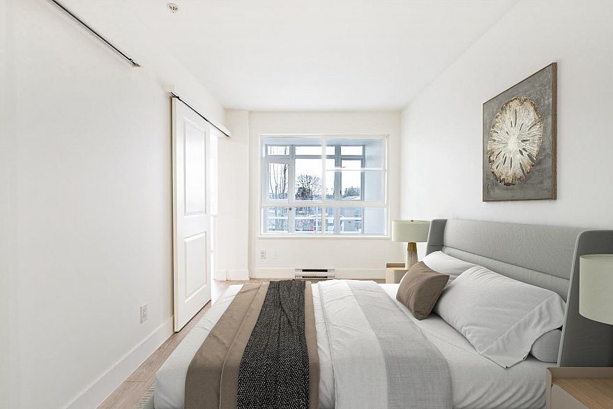 303 3423 E Hastings Street