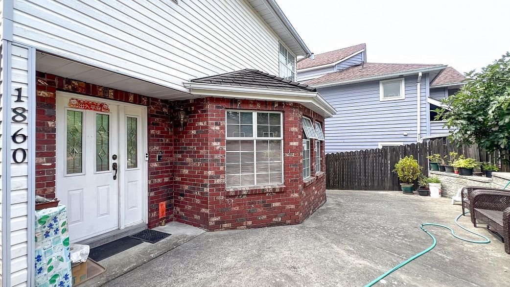 1860 SE Marine Drive