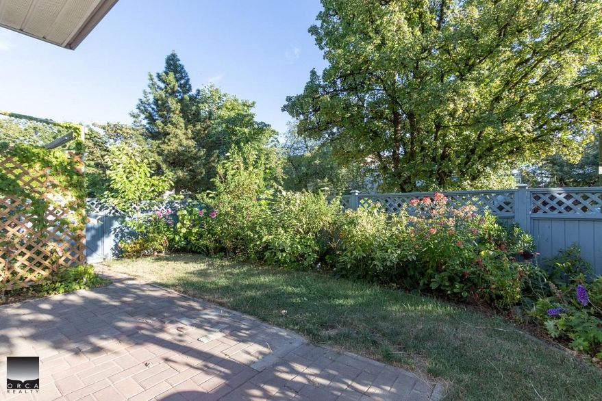 101 5980 Prince Edward Street