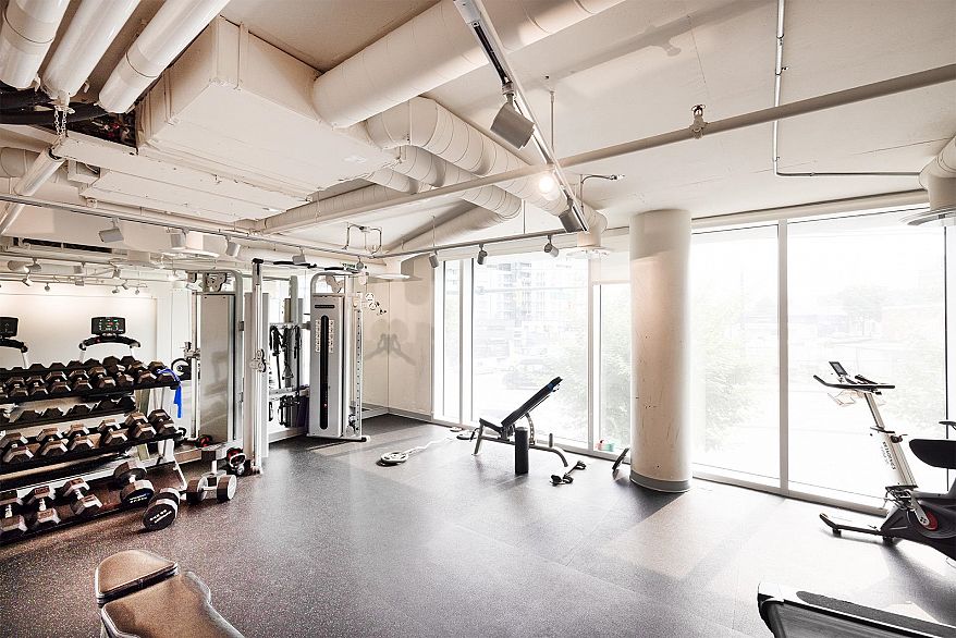 606 180 E 2nd Avenue