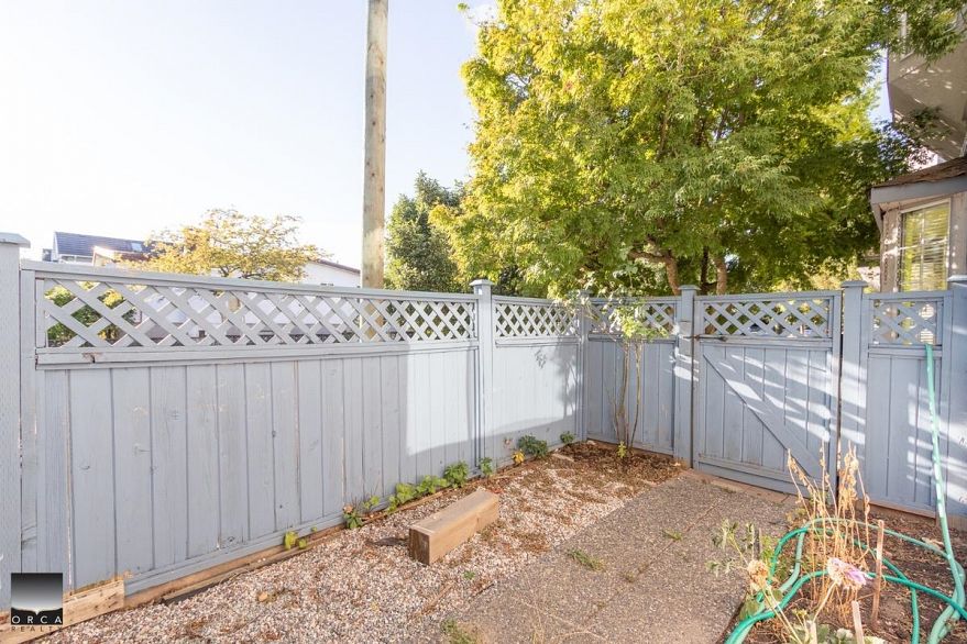 101 5980 Prince Edward Street