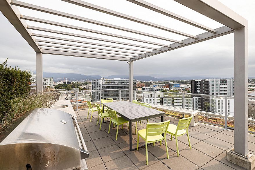 606 180 E 2nd Avenue