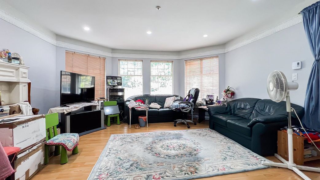 1860 SE Marine Drive