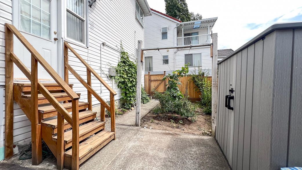 1860 SE Marine Drive