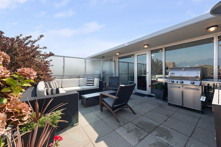 903 221 Union Street