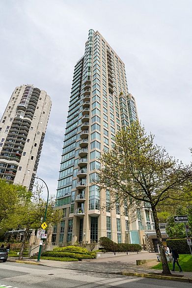 605 1005 Beach Avenue