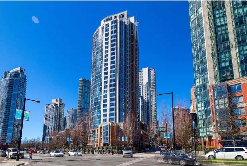388 DRAKE STREET, Vancouver BC V6B 6A8