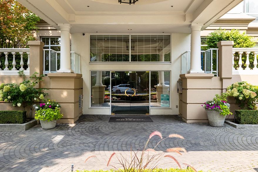 403 5735 Hampton Place