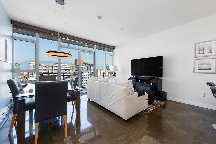 903 221 Union Street