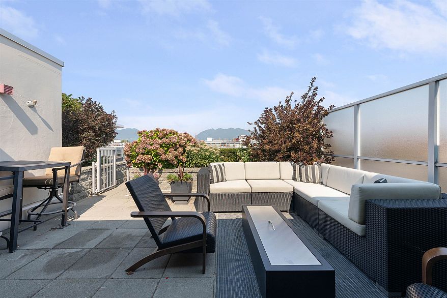 903 221 Union Street