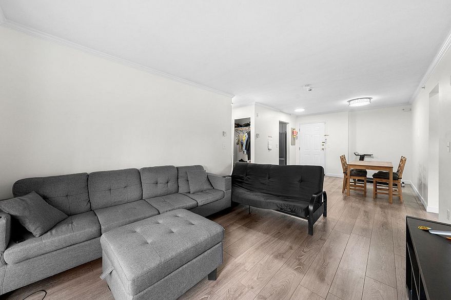 306 3624 Fraser Street