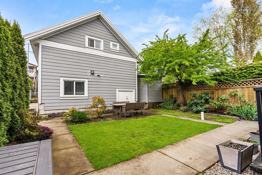 6229 St. Catherines Street