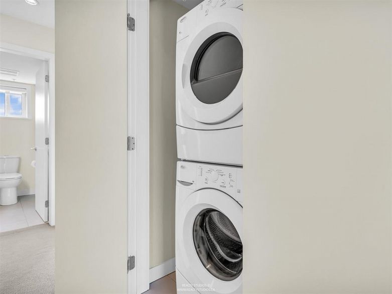 201 1190 W 6th Avenue