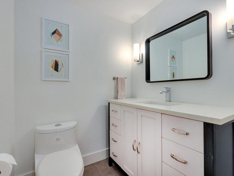 102 1266 W 13th Avenue