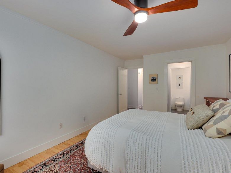 102 1266 W 13th Avenue