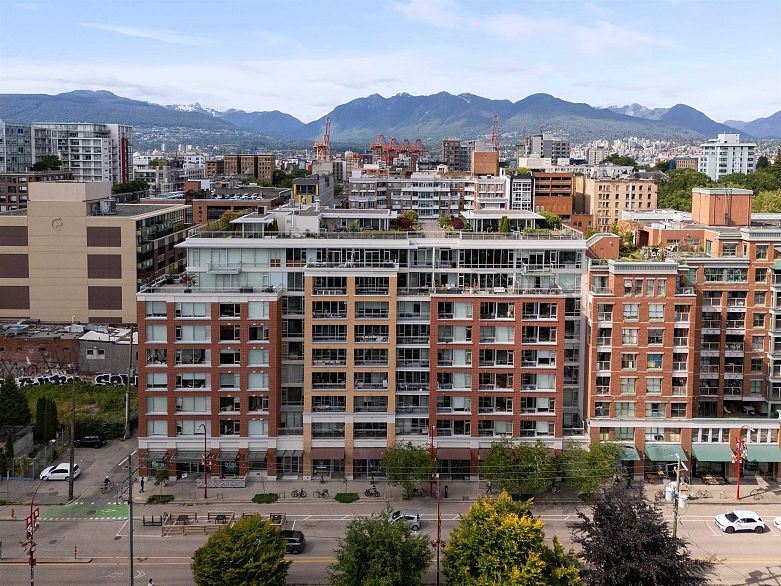 903 221 Union Street