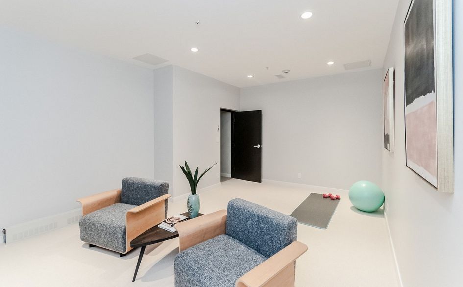 TH1 5687 Gray Avenue