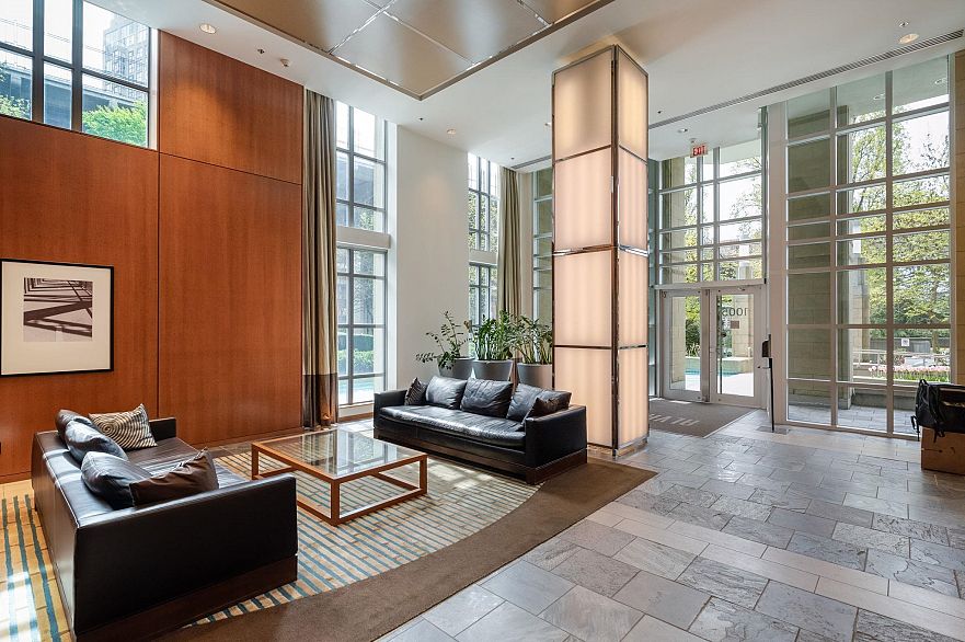 605 1005 Beach Avenue