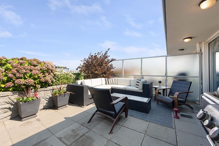 903 221 Union Street