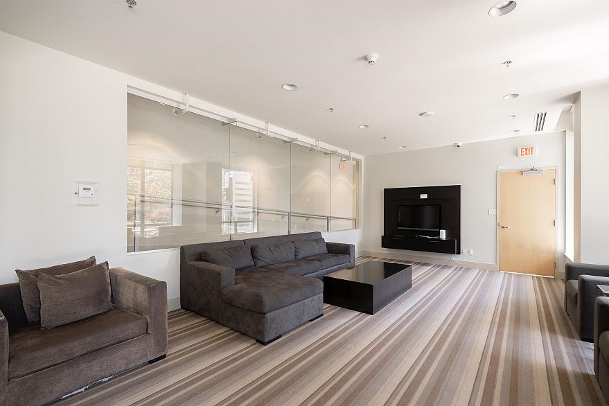 709 1028 Barclay Street