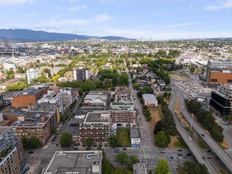 415 221 Union Street