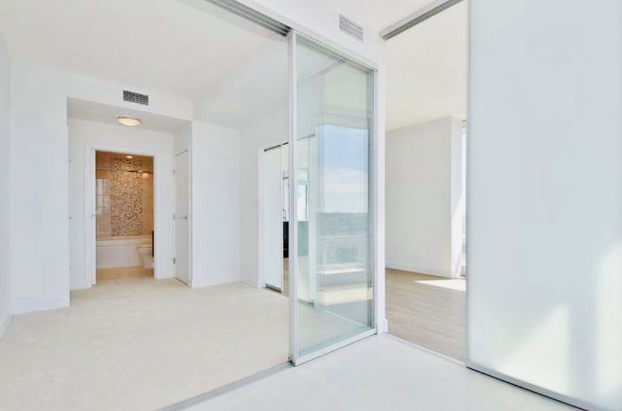 3506 1283 Howe Street