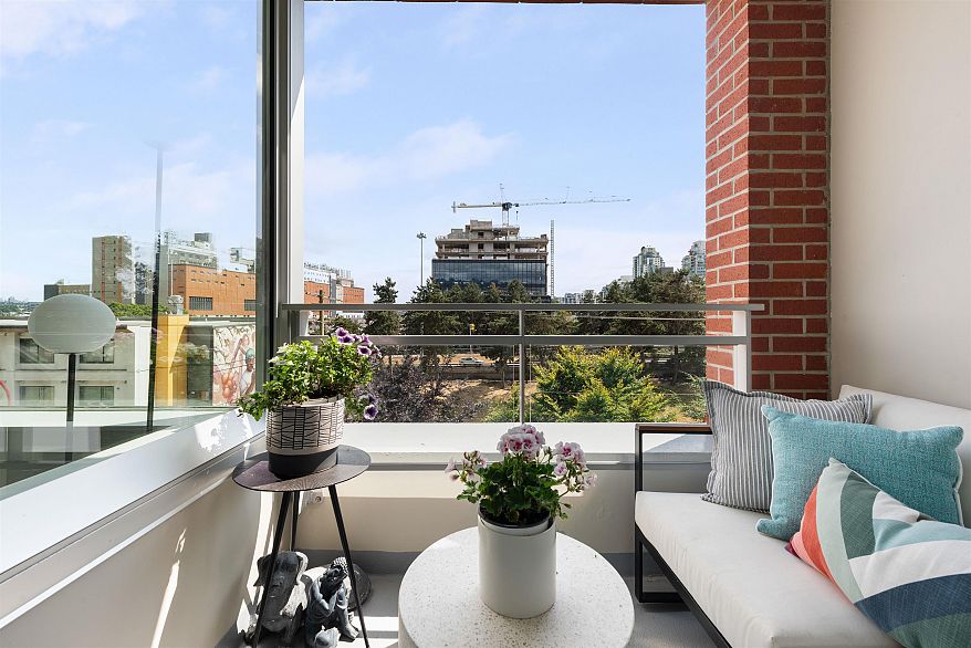 415 221 Union Street