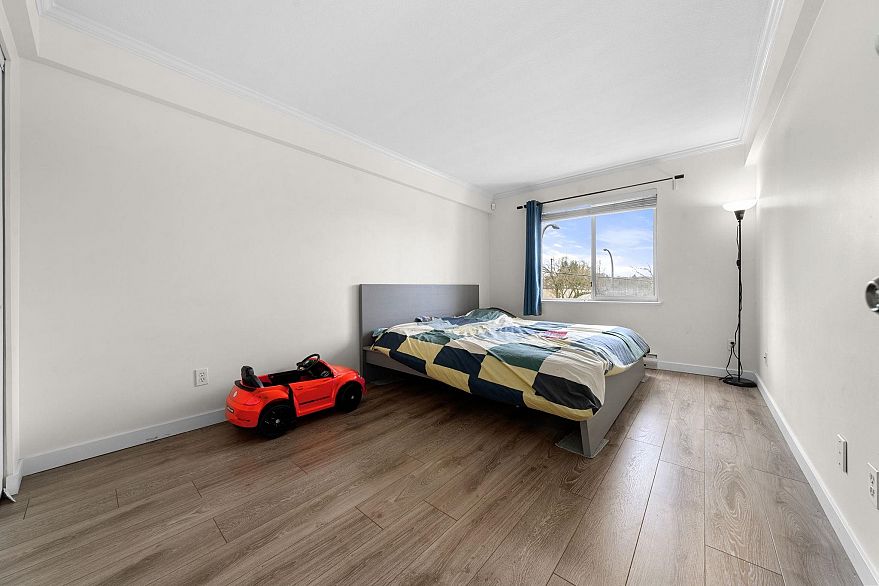 306 3624 Fraser Street