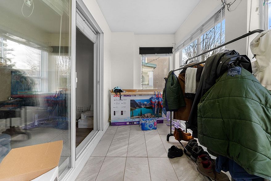 306 3624 Fraser Street