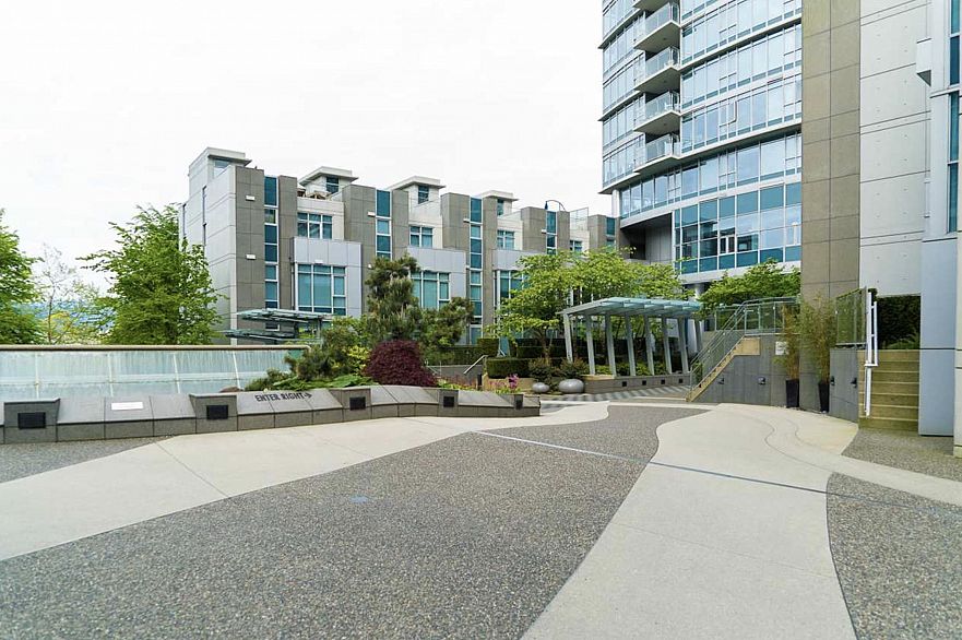 201 1233 W Cordova Street