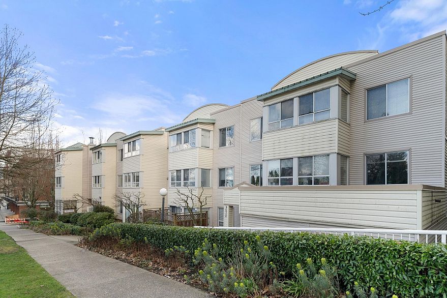 306 3624 Fraser Street