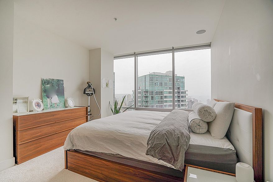 3001 1111 Alberni Street