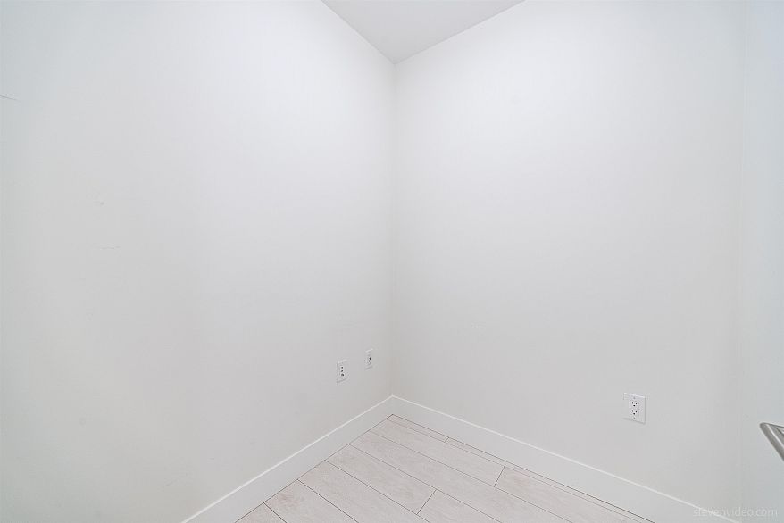 416 3438 Sawmill Crescent