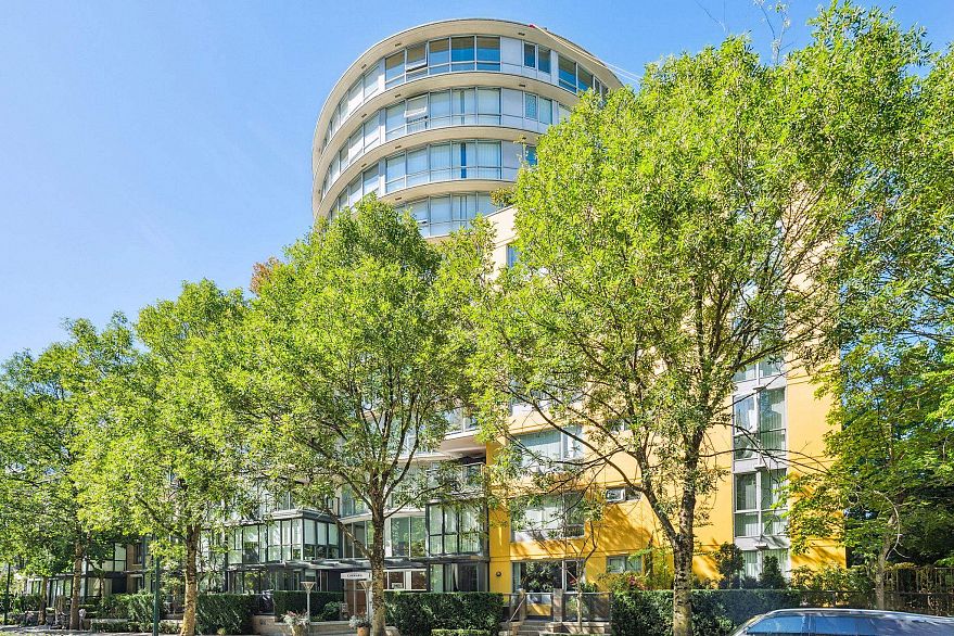 106 1485 W 6th Avenue