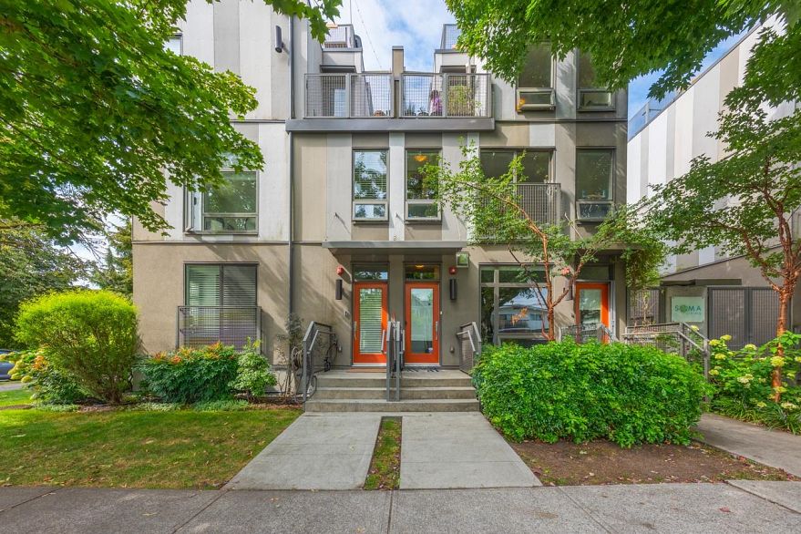 3197 St. George Street