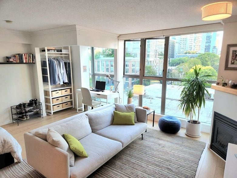 702 928 RICHARDS STREET, Vancouver BC V6B 3C1