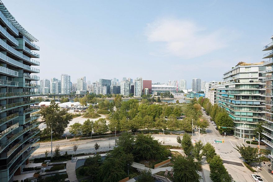 1013 1768 Cook Street