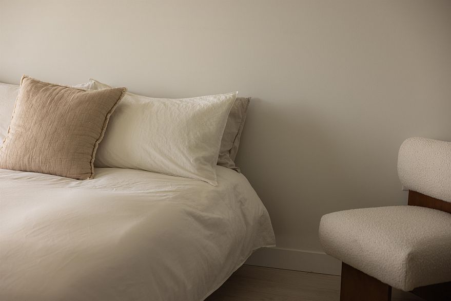 1013 1768 Cook Street