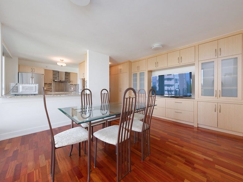 802 2108 W 38th Avenue