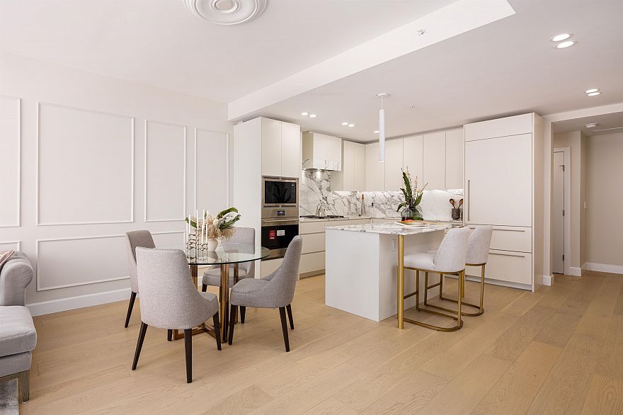 309 3668 W 10th Avenue