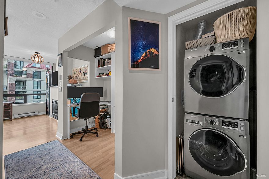 1504 1003 Burnaby Street