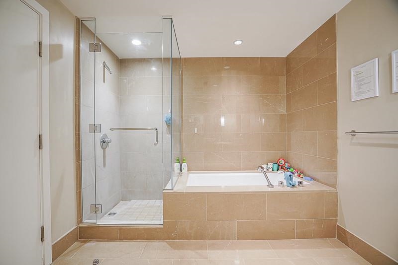 3001 1111 Alberni Street