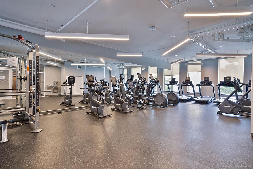 416 3438 Sawmill Crescent