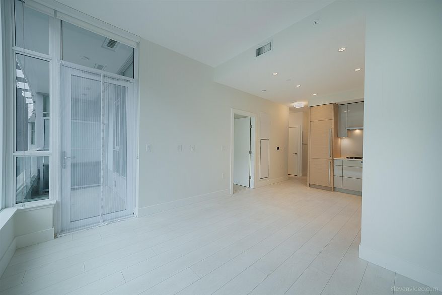 416 3438 Sawmill Crescent